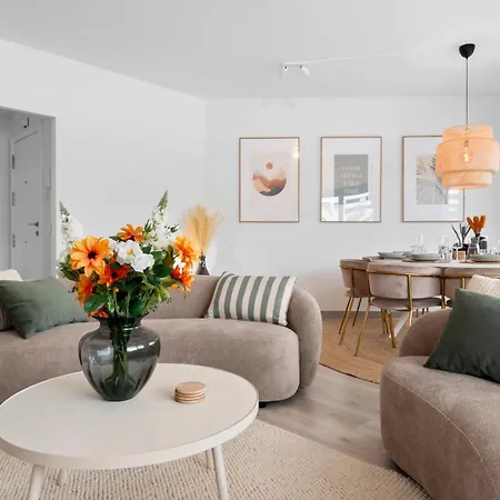 Modern 3-bedroom Family Centre Estepona