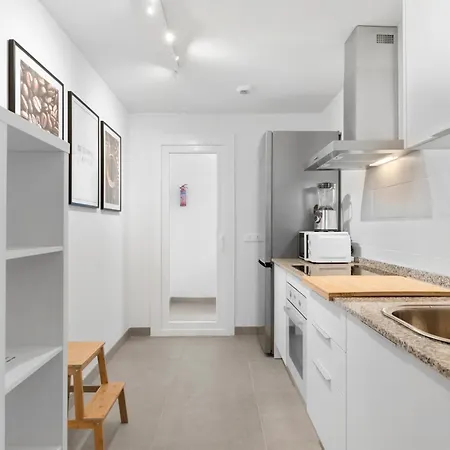 Modern 3-bedroom Family Centre Апартаменты