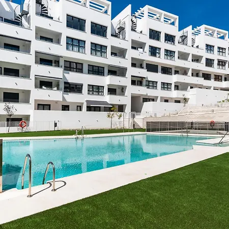 Modern 3-bedroom Family Centre