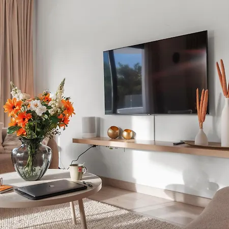Modern 3-bedroom Family Centre Апартаменты Эстепона