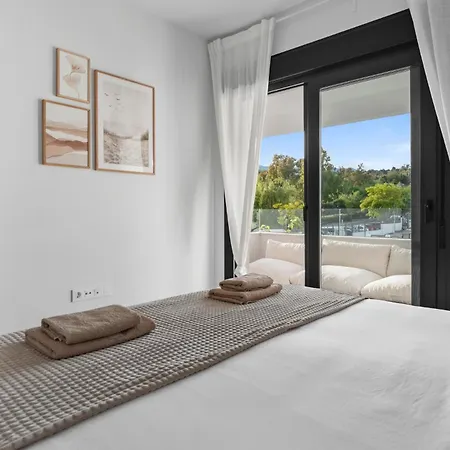 Modern 3-bedroom Family Centre Estepona