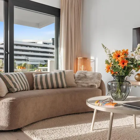 Modern 3-bedroom Family Centre Апартаменты