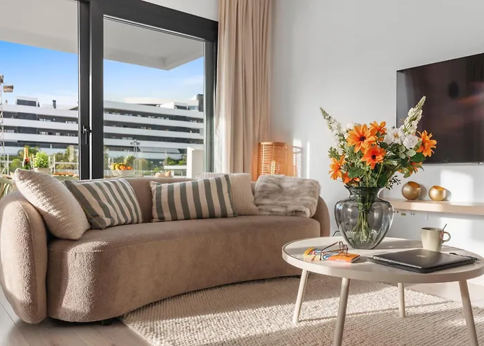 Modern 3-bedroom Family Centre Apartment