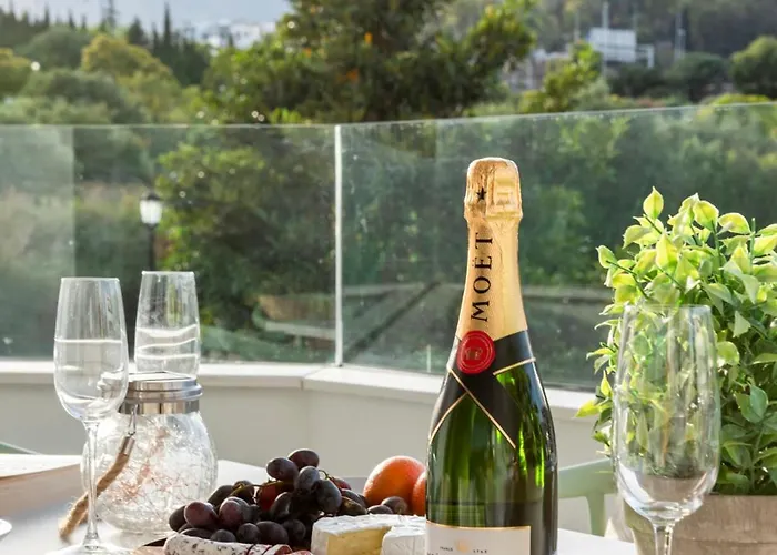 Apartment Modern 3-bedroom Family Centre Estepona