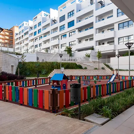 Modern 3-bedroom Family Centre
