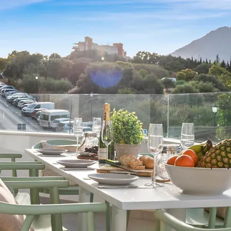 Apartment Modern 3-bedroom Family Centre Estepona