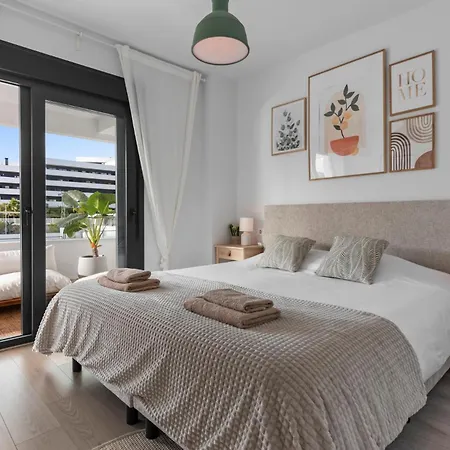 Modern 3-bedroom Family Centre *