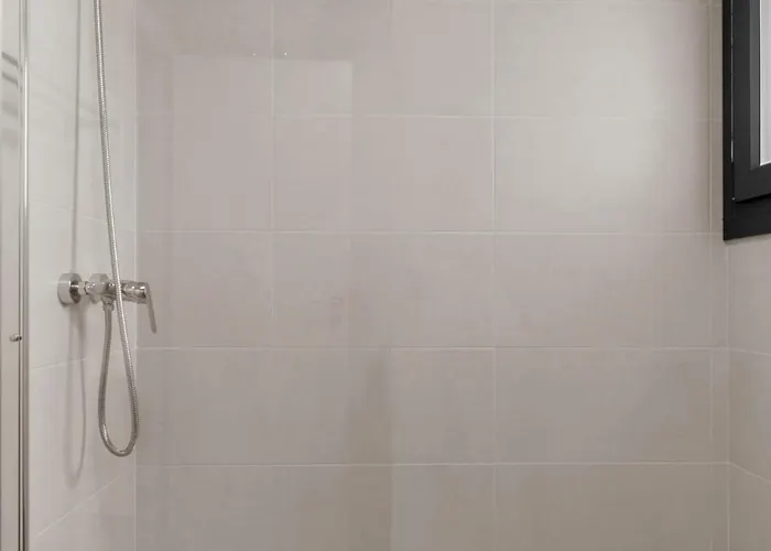 아파트 Modern 3-bedroom Family Centre *