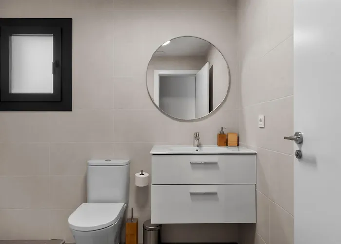 아파트 Modern 3-bedroom Family Centre 에스테포나