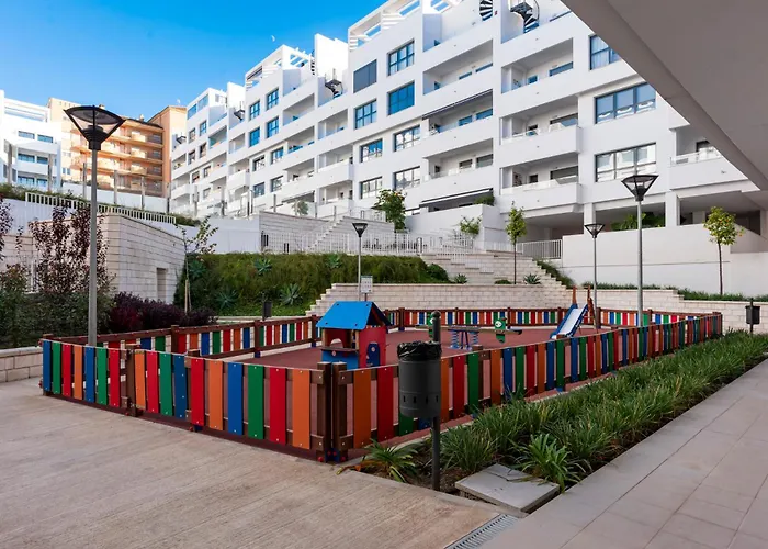 Modern 3-bedroom Family Centre