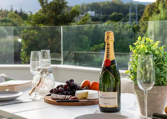 아파트 Modern 3-bedroom Family Centre 에스테포나