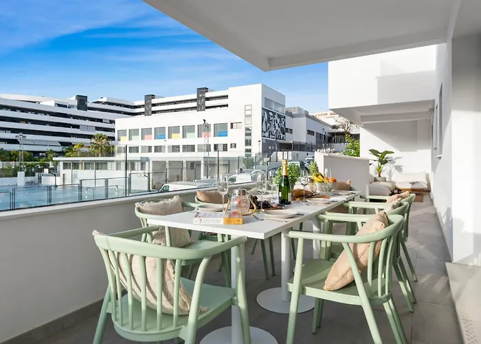 Modern 3-bedroom Family Centre